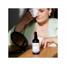 Anela Dvoufázový odličovač očního i pleťového make-upu Odlíčím 30 ml
