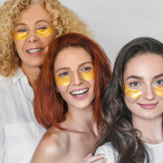 Natuint Cosmetics Firming gold maska na oční okolí 1 pár