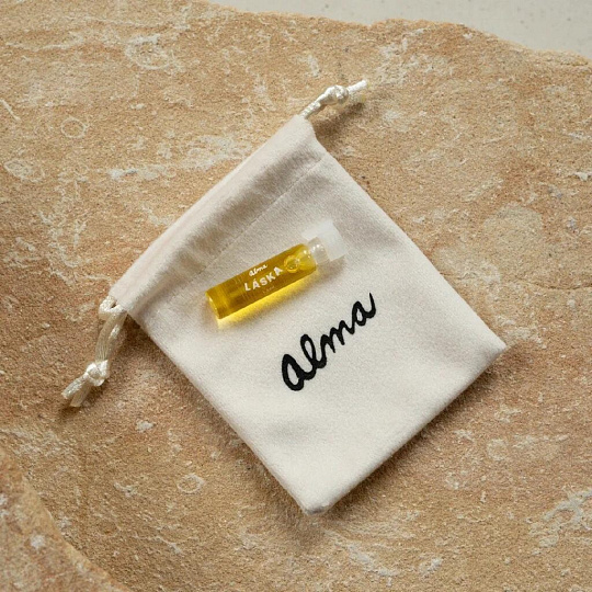 Alma Vzoreček Přírodní olejový parfém Láska 1,5 ml