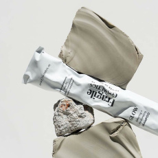 Fragile Vzoreček Glow Obnovující a hydratační šampon 5 ml